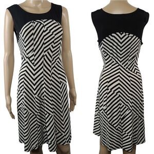 Robbie Bee black & white striped Sleeveless dress